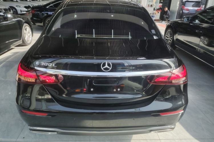 Used Mercedes-Benz E-Class 2022 Second Facelift E 300 L Luxury Edition
