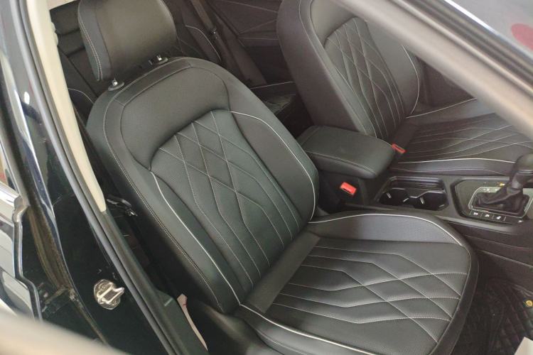 Used Volkswagen Tiguan L 2024 330TSI Automatic Two-Wheel Drive R-Line Enhanced Edition
