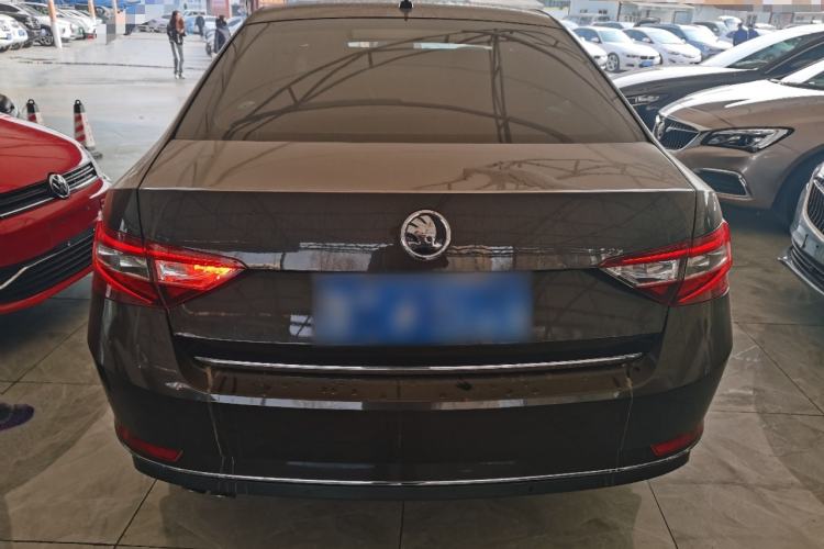 Used Skoda Superb 2016 TSI330 DSG Smart Drive Edition
