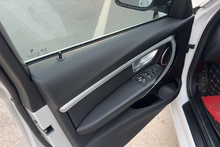 Used BMW 3 Series 2018 320Li Fashion Model
