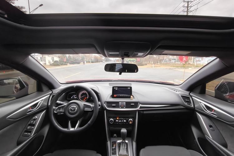 Used Mazda CX-4 2018 2.0L Automatic Two-Wheel Drive Blue Sky Exploration Version China V Standard
