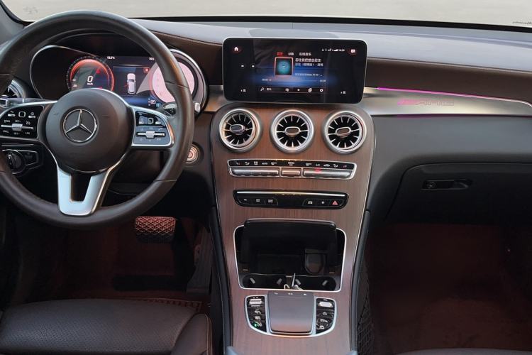 Used Mercedes-Benz GLC 2020 GLC 300 L 4MATIC Luxury Model
