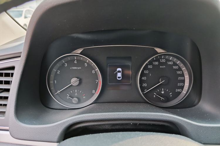 Used Hyundai Elantra (6th Generation / Lingdong) 2016 1.6L Automatic ZhiXuan – Elite Version