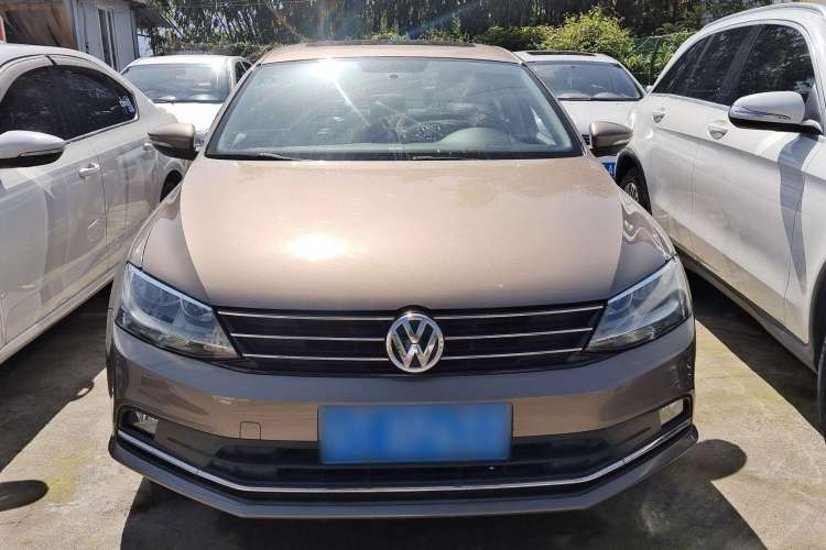 Used Volkswagen Sagitar 2016 230TSI 25th Anniversary Edition
