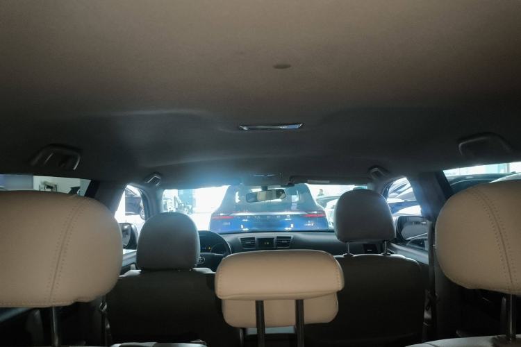 Used Toyota Highlander 2012 2.7L 2WD 5-Seater Elite Edition
