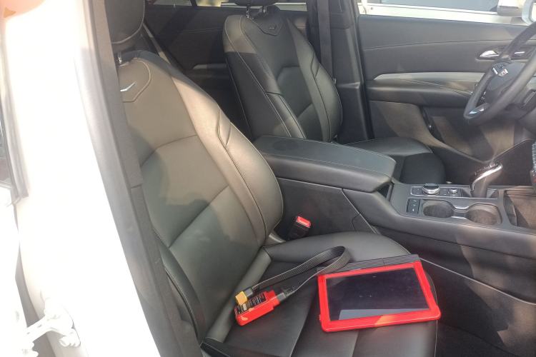 Used Cadillac XT4 2020 28T Two-Wheel-Drive Leading Version