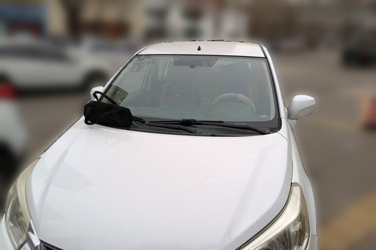 Used Venucia R50 2012 1.6L Manual Comfort Edition