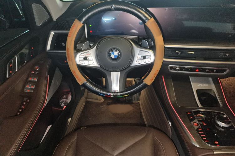 Used BMW X5 2023 xDrive 30Li Luxury M Sport Package