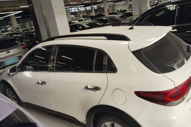 Used Kia KX Cross 2017 1.4L AT GLS
