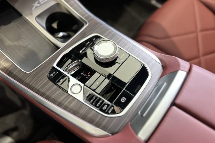 Used BMW X5 2023 xDrive 40Li M Sport Night Edition Package
