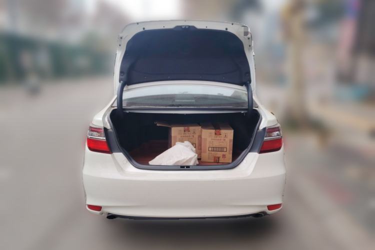 Used Toyota Camry 2015 2.5G Luxury Navigation Edition