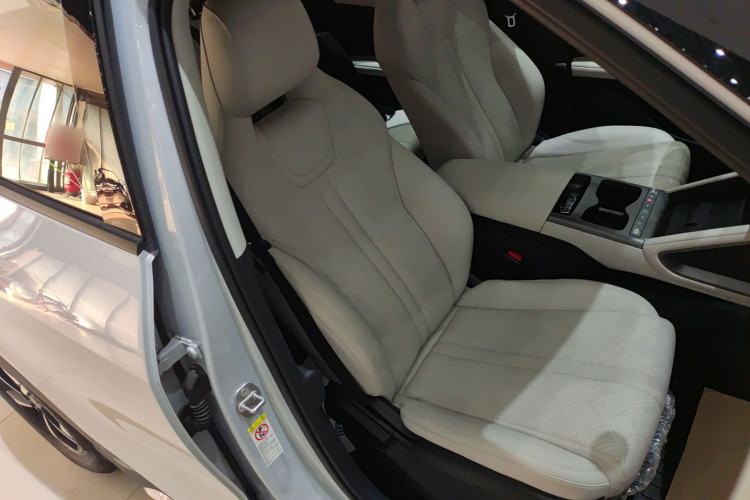 Used BYD Yuan UP 2025 Intelligent Driving Version 401 km Leading Edition
