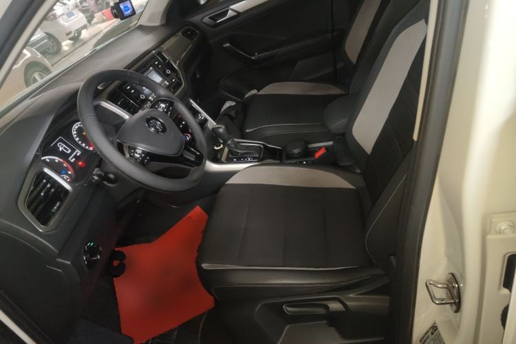 Used Volkswagen T-ROC 2020 230TSI DSG Two-Wheel Drive Advanced Version
