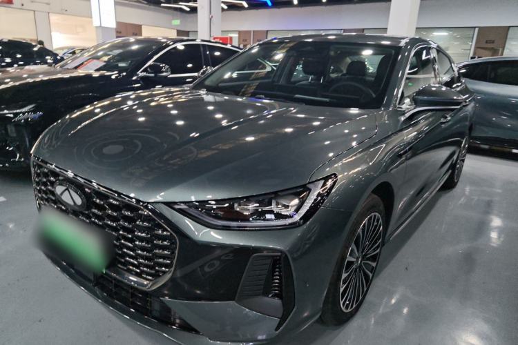 Used Chery Fengyun A8L 2025 1.5 TGDI 145 km Luxury Version
