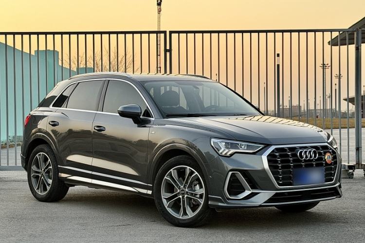 Used Audi Q3 2022 40 TFSI Fashion Dynamic Model
