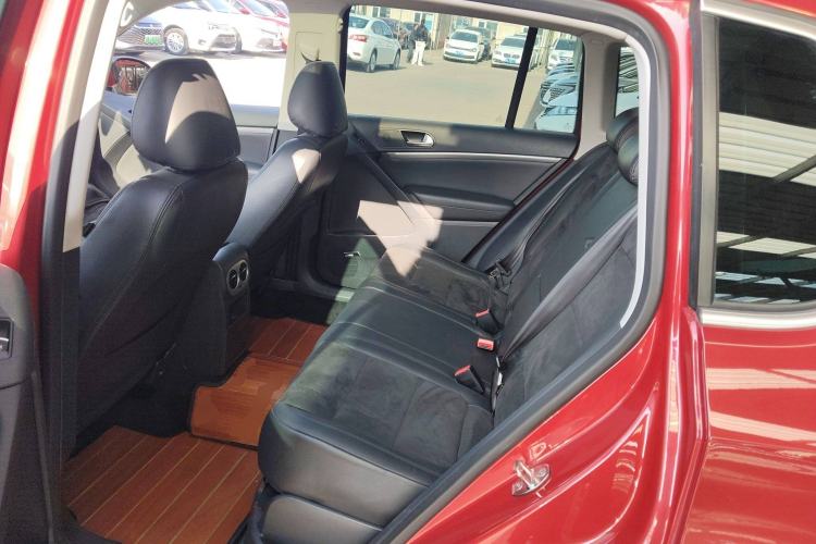 Used Volkswagen Tiguan 2013 2.0 TSI Automatic All-Wheel-Drive Flagship Edition
