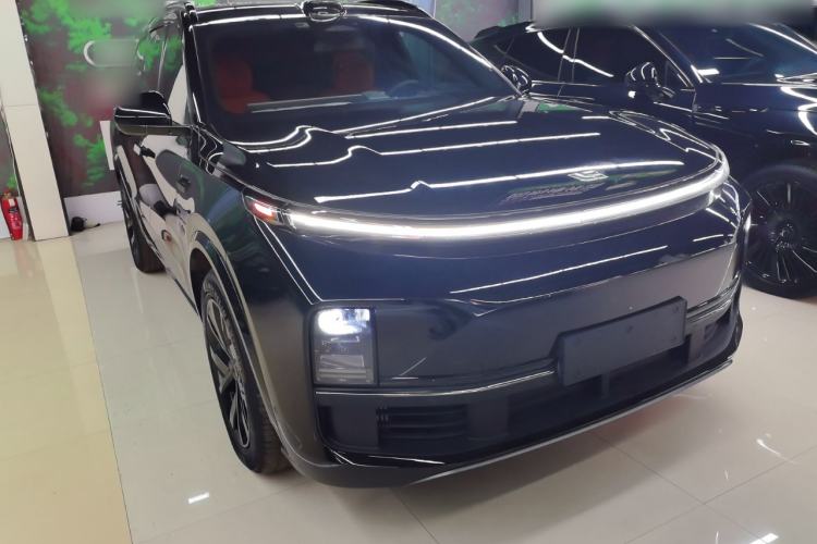 Used Li Auto L8 2023 Pro Model
