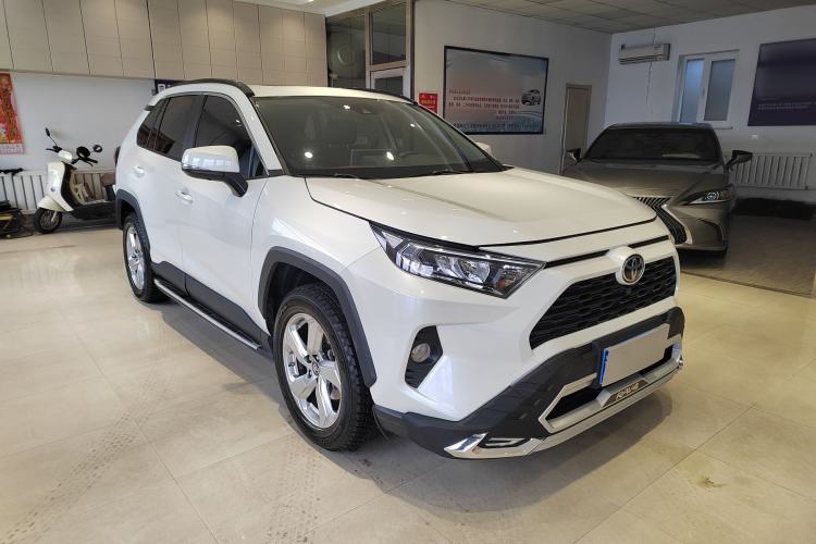 Used Toyota RAV4 2020 2.0L CVT 4x4 Trend Edition