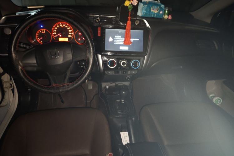 Used Honda City 2015 1.5L manual Comfort version
