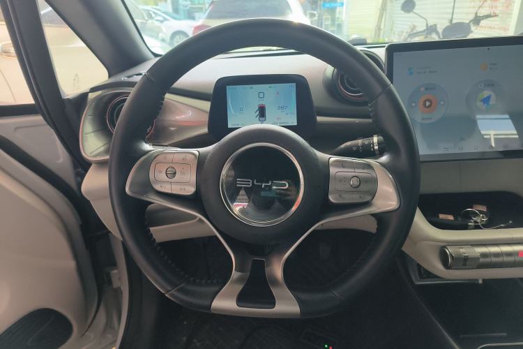 Used BYD Dolphin 2021 405 km Fashion Edition
