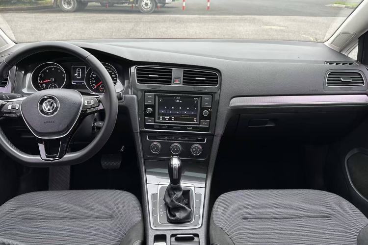 Used Volkswagen Golf 2018 1.6L Automatic Comfort Model
