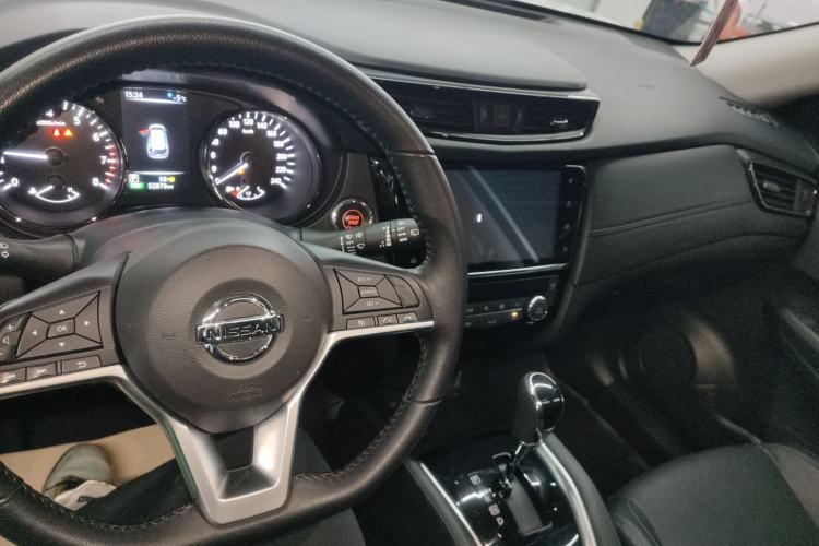 Used Nissan X-Trail 2022 Revised Version 2.0L Two-Wheel Drive Smart Connect Premium Edition