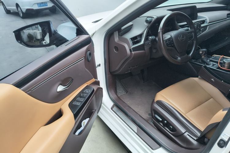 Used Lexus ES 2020 200 Excellence Edition