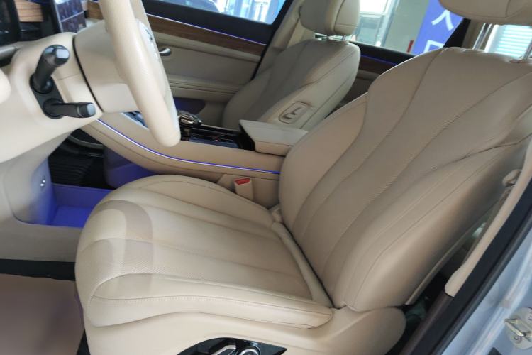 Used Hima AITO M7 2024 1.5T Rear-Drive Plus Version 5 Seats
