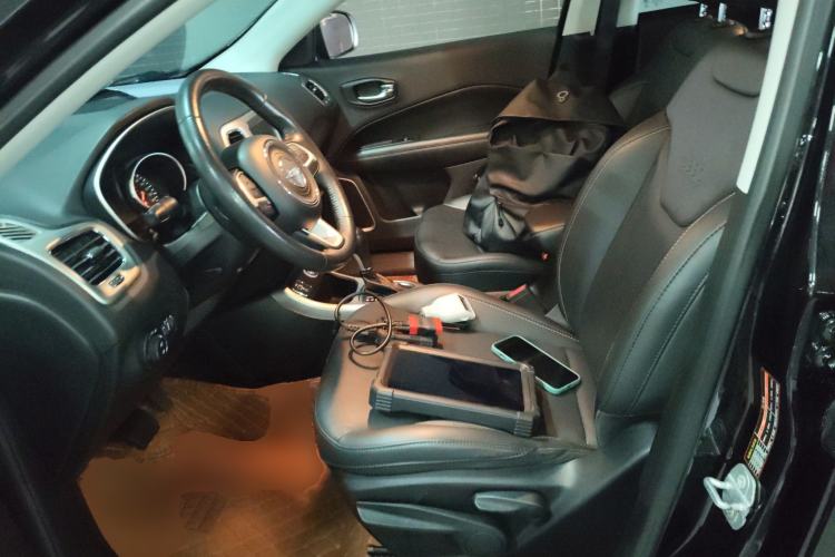 Used  Compass 2017 200T Automatic Family Edition