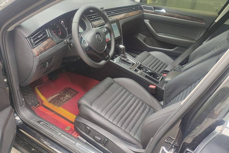 Used Volkswagen Magotan 2019 330TSI DSG Leading Model China VI Standard
