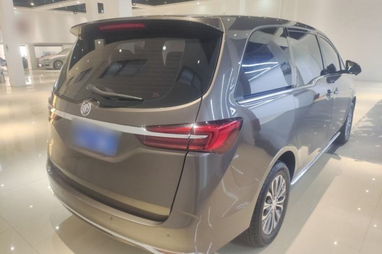 Used Buick GL8 2023 Land Executive Class Comfort Model
