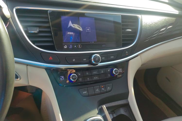 Used Buick LaCrosse 2022 Avenir Avia First Edition
