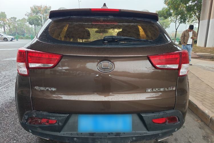 Used Huatai Santa Fe 2016 1.5T Gasoline Manual Two-Wheel Drive Smart Enjoyment i3 Model
