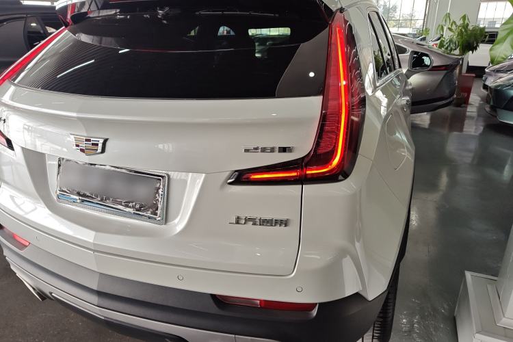 Used Cadillac XT4 2018 28T Two-Wheel Drive Leading Version
