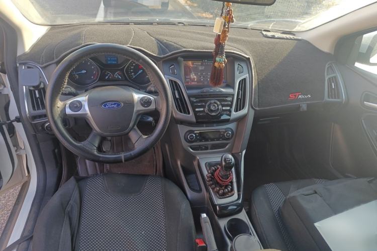 Used Ford Focus 2012 Hatchback 1.6L Manual Fashion Edition