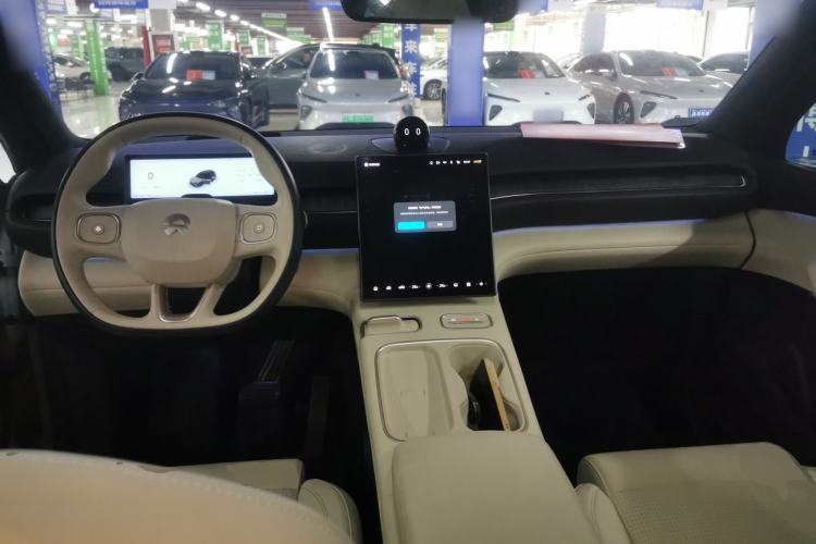 Used Nio ES6 2023 75 kWh
