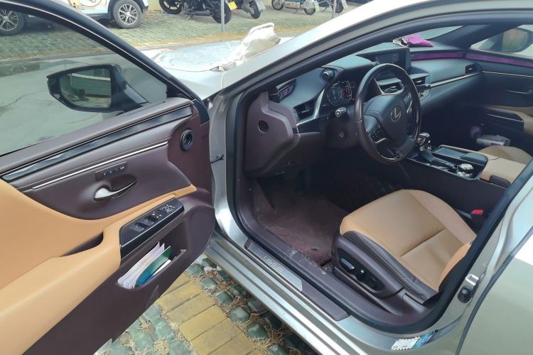 Used Lexus ES 2020 200 Luxury Edition
