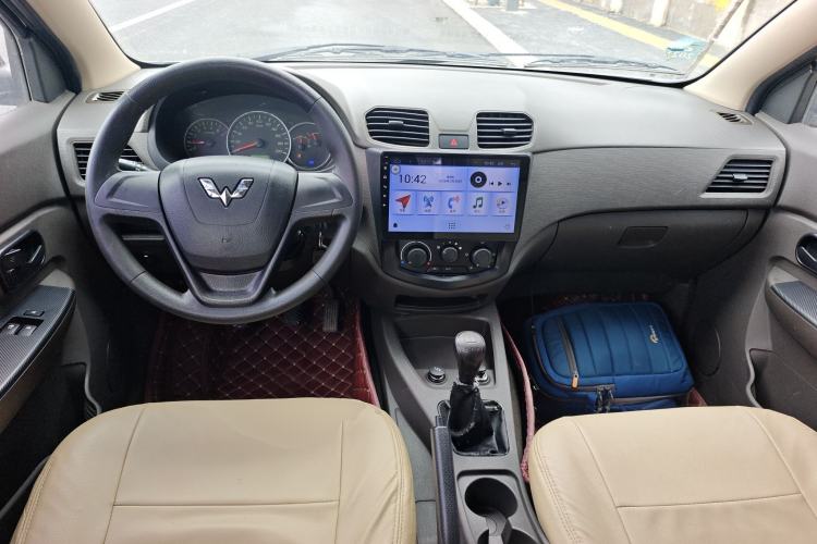 Used Wuling Hongguang 2018 1.5L Classic S Base Model
