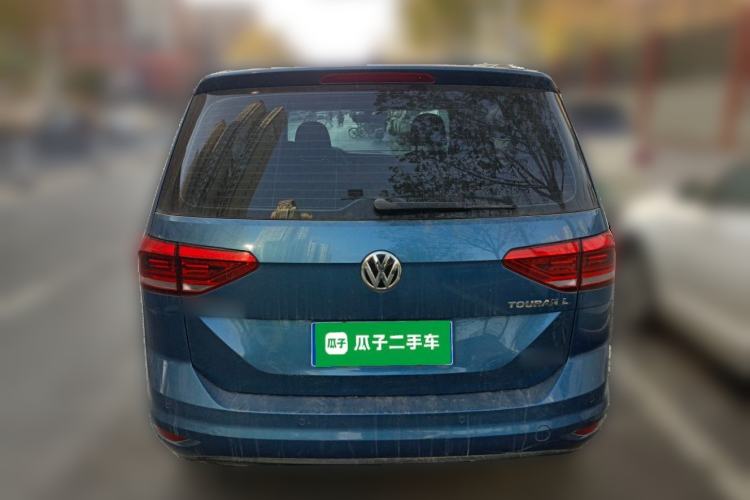 Used Volkswagen Touran 2018 Volkswagen Touran L 280TSI DSG Comfort Edition 7 Seats China VI Standard
