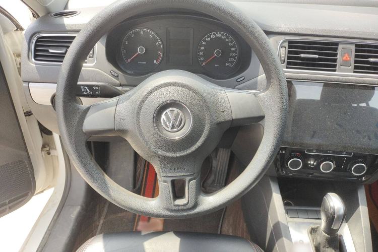 Used Volkswagen Sagitar 2012 1.6L Automatic Fashion Edition
