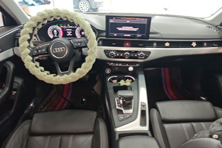 Used Audi A4L 2022 40 TFSI Fashion Dynamic Model
