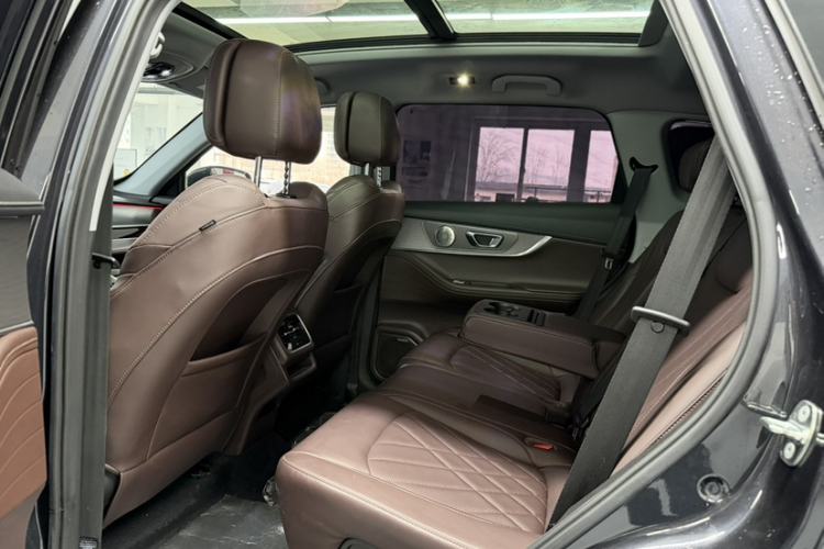 Used Chery Tiggo 8 PLUS 2024 Champion Edition 290TGDI DCT Deluxe Version 5-Seater
