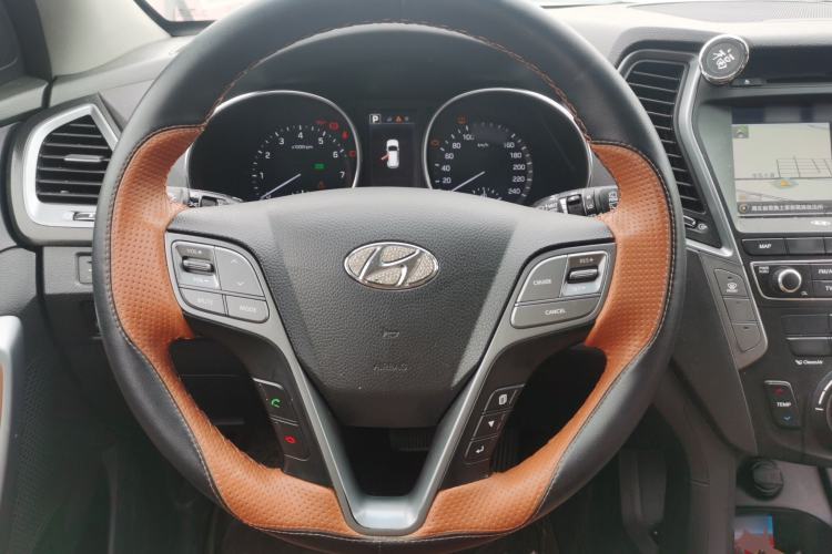 Used Hyundai Santa Fe 2017 2.0T Automatic All-Wheel Drive Smart 7-Seater