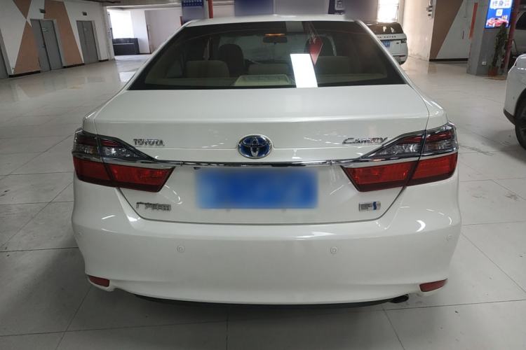 Used Toyota Camry 2015 Dual-Engine 2.5 HG Luxury Navigation Edition
