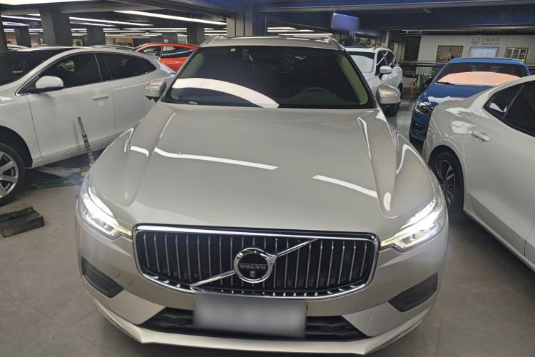 Used Volvo XC60 2019 T5 4x4 Zhiyuan Edition China VI Standard
