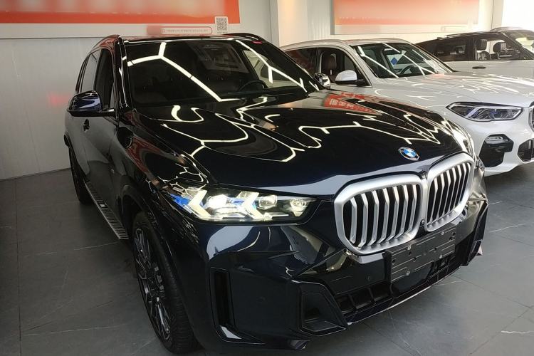 Used BMW X5 2023 xDrive 40Li M Sport Night Edition Package