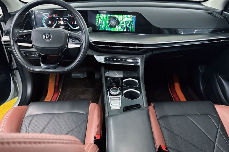 Used Changan Eado 2022 PLUS Blue Whale NE 1.4T GDI DCT Prestige Edition
