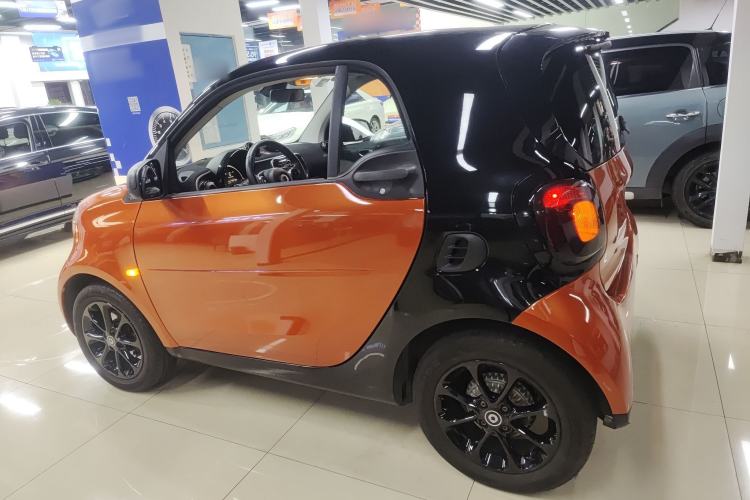 Used  fortwo 2015 1.0L 52 kW Hardtop Passion Edition
