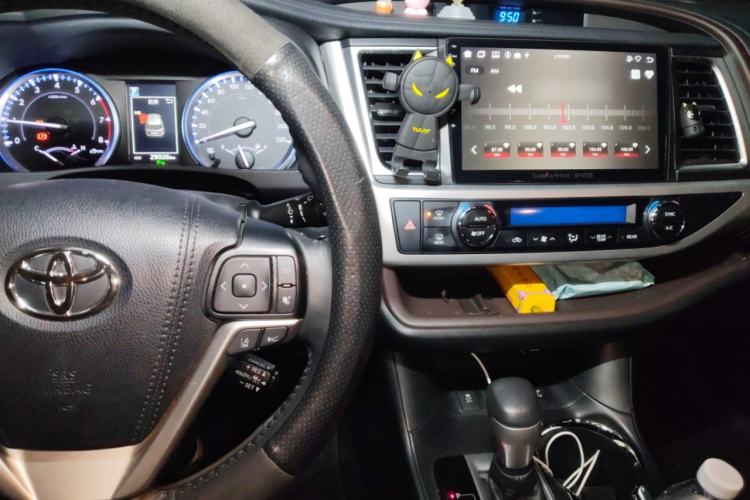 Used Toyota Highlander 2018 2.0T Four-Wheel Drive Luxury Version 7 Seats China VI Standard
