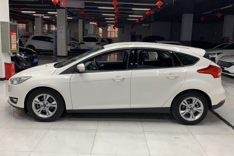 Used Ford Focus 2015 Hatchback 1.6L Automatic Comfort Model
